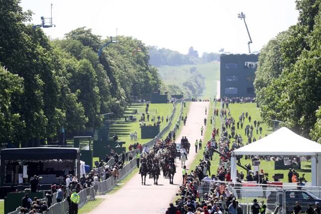 The wedding’s 600 guests will arrive