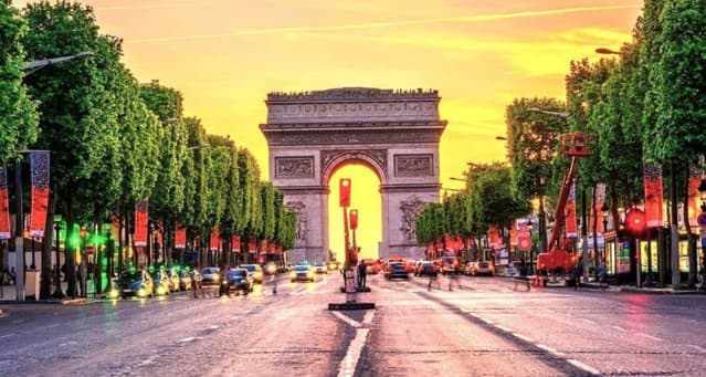 champs-elysees